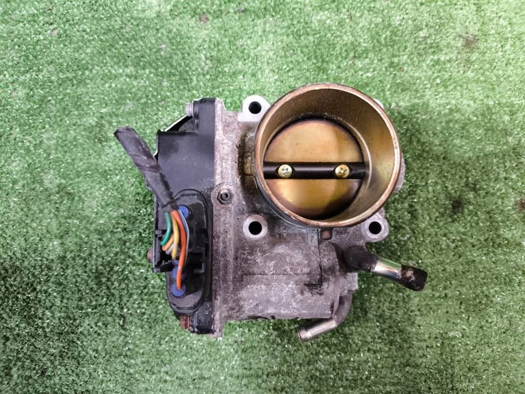 Б.у. дроссельная заслонка MITSUBISHI LANCER CY4A MITSUBISHI LANCER CY4A