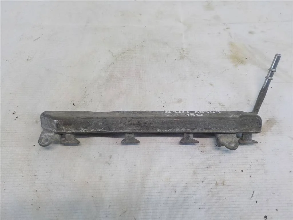 Рейка топливная (рампа) Toyota Corolla (E150) 2006-2013