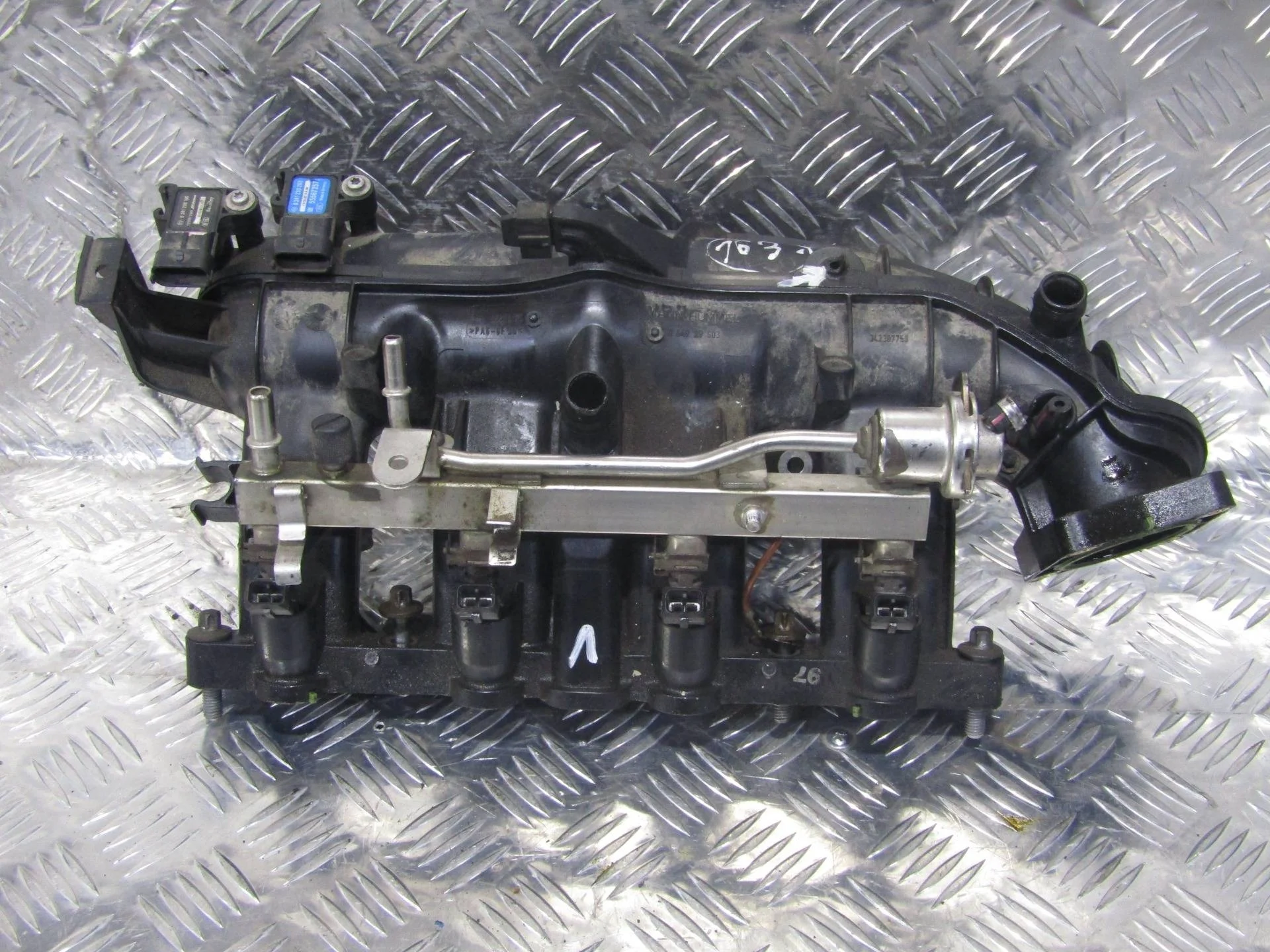 впускной коллектор Opel Astra J
