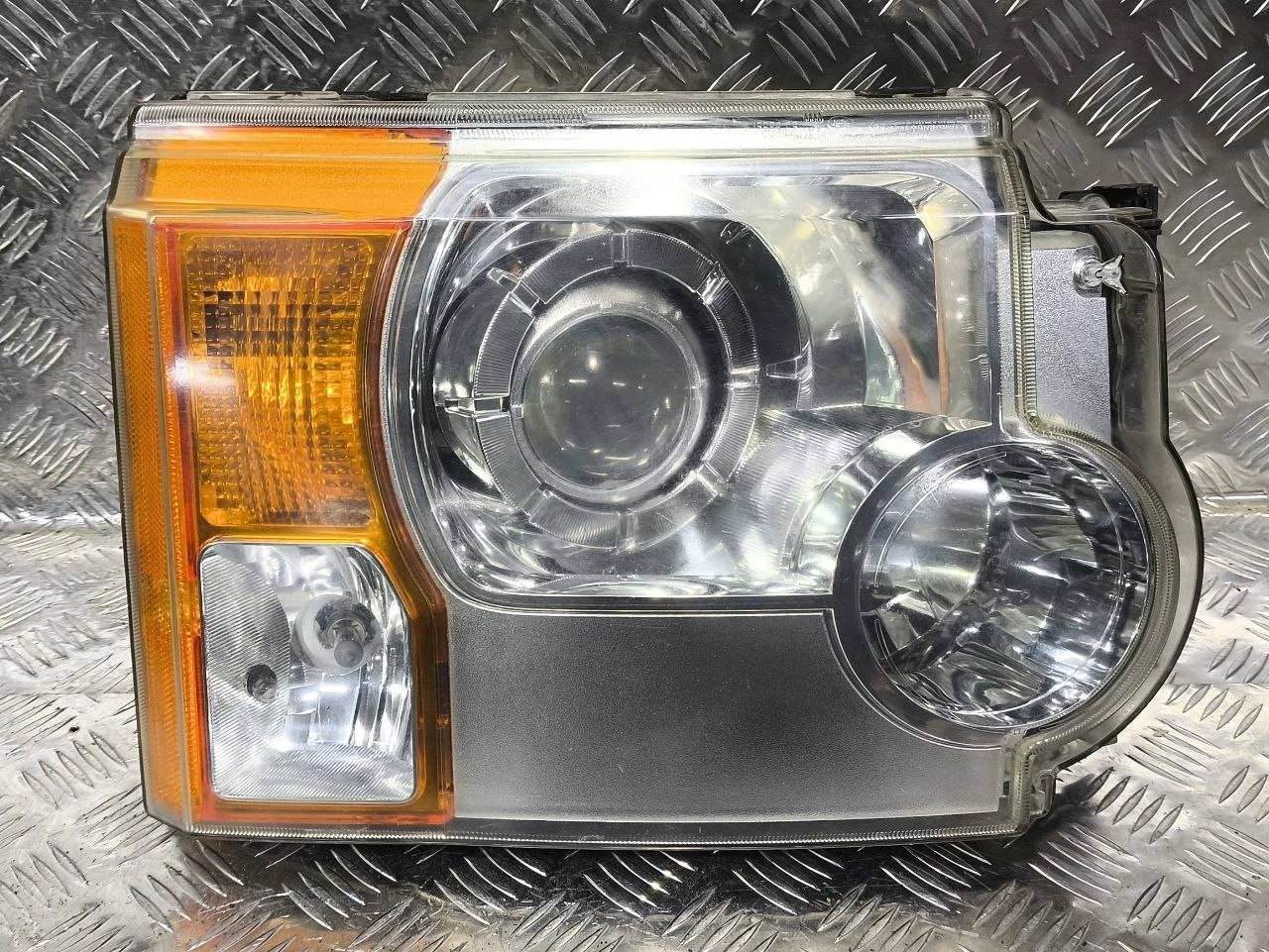 фара правая Land Rover Discovery 3