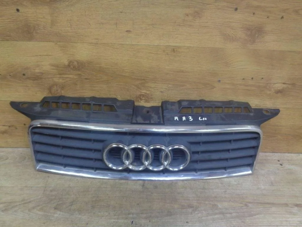 решетка радиатора Audi A3 8P
