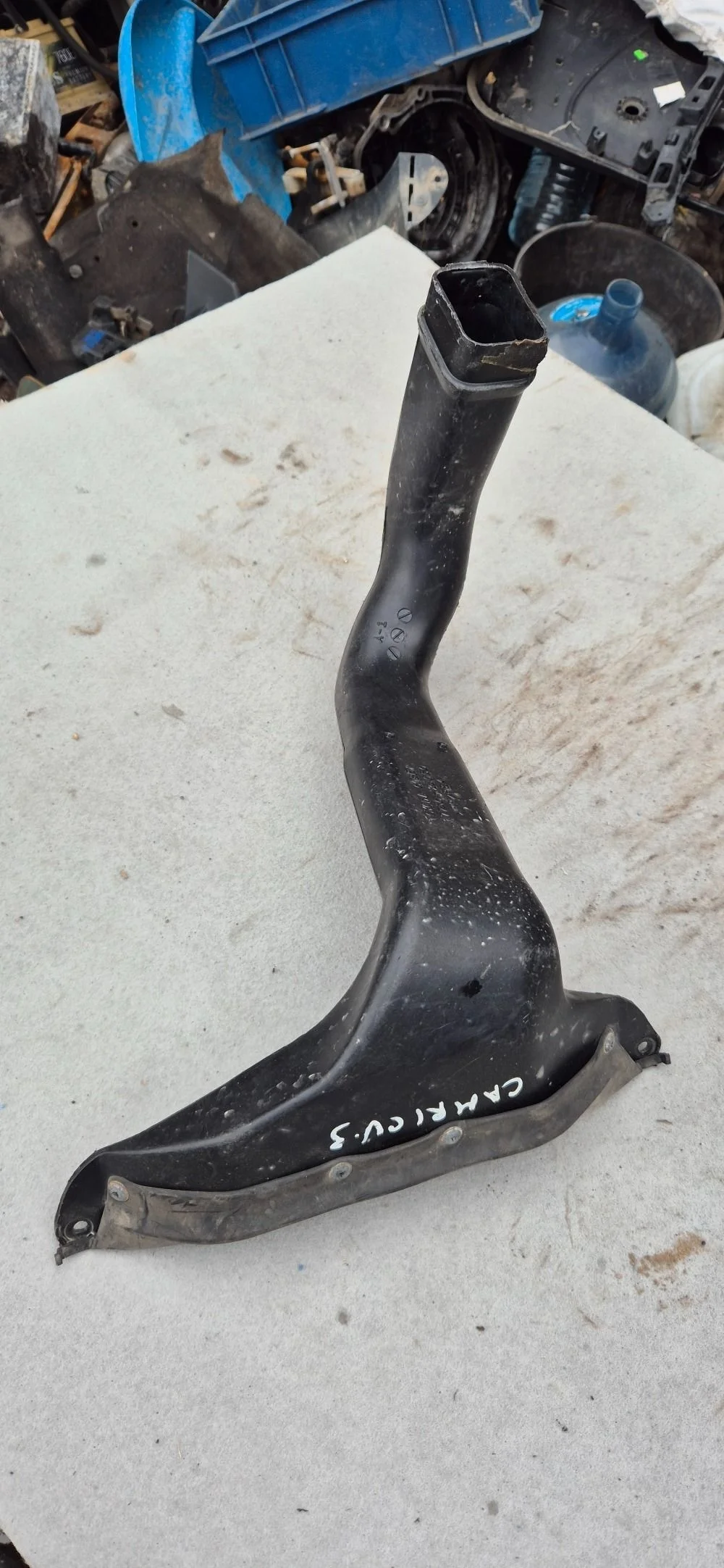 Воздухозаборник Toyota Camry 30