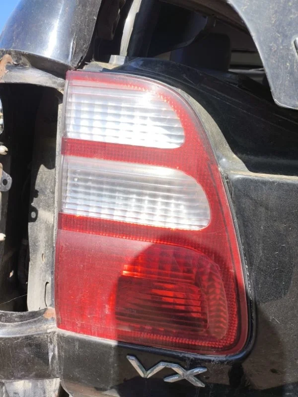 Фонарь крышки багажника левый Toyota Land Cruiser (100) 1998-2007 2004 Внедорожник