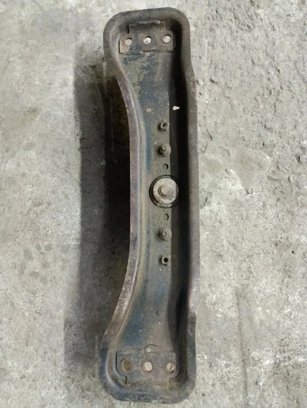 Балка под кпп Mitsubishi L200 (2006-2015) 2008 Пикап
