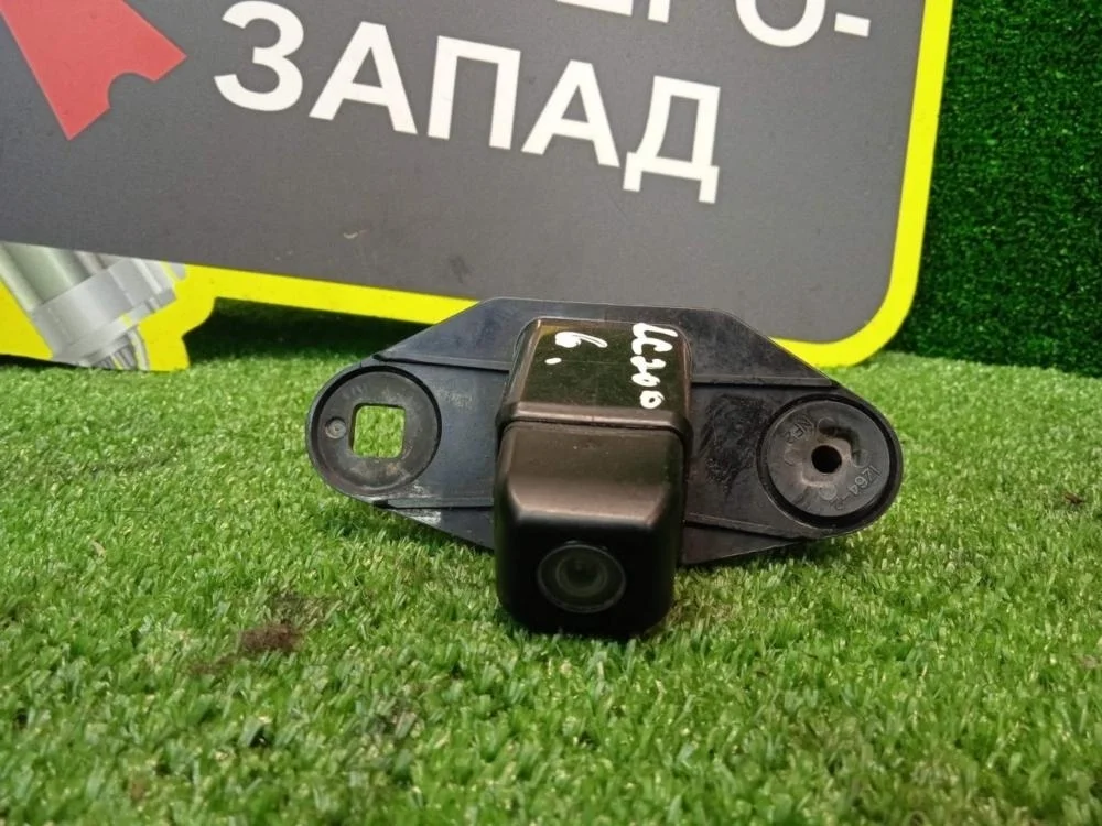 Камера заднего вида Toyota Land Cruiser 2011 200