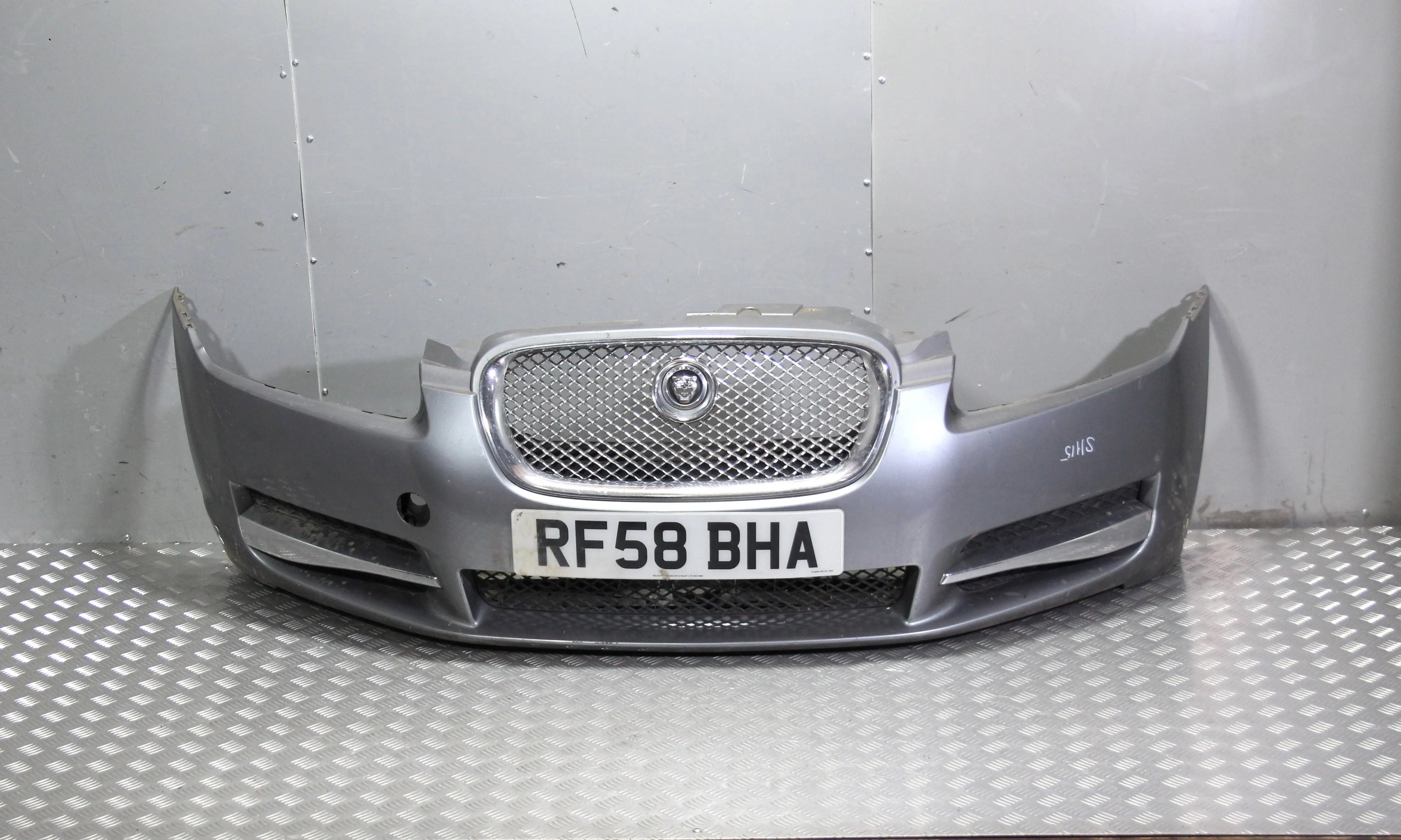 Решетка радиатора JAGUAR XF 2007-2010