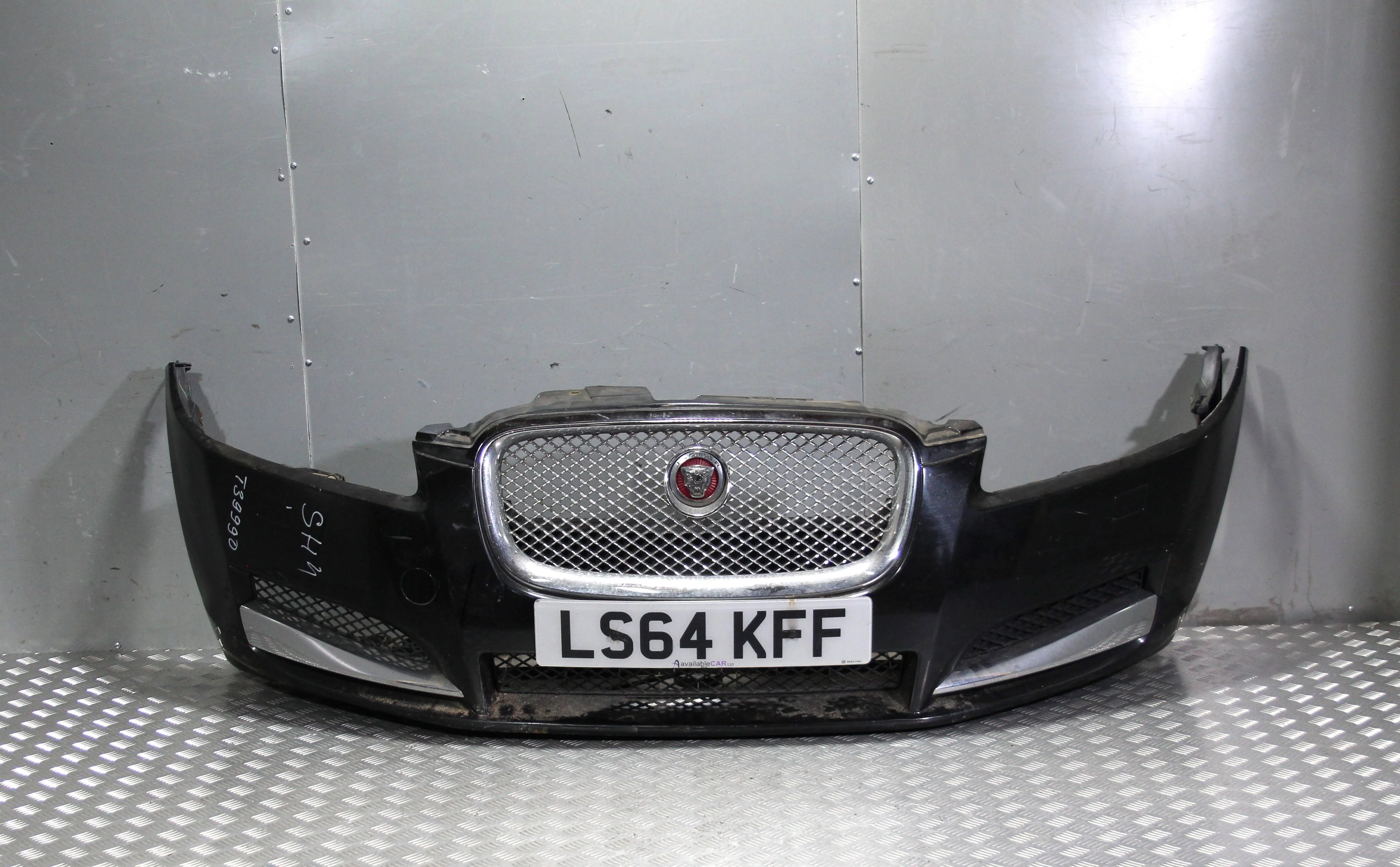 Решетка радиатора JAGUAR XF 2011-2015