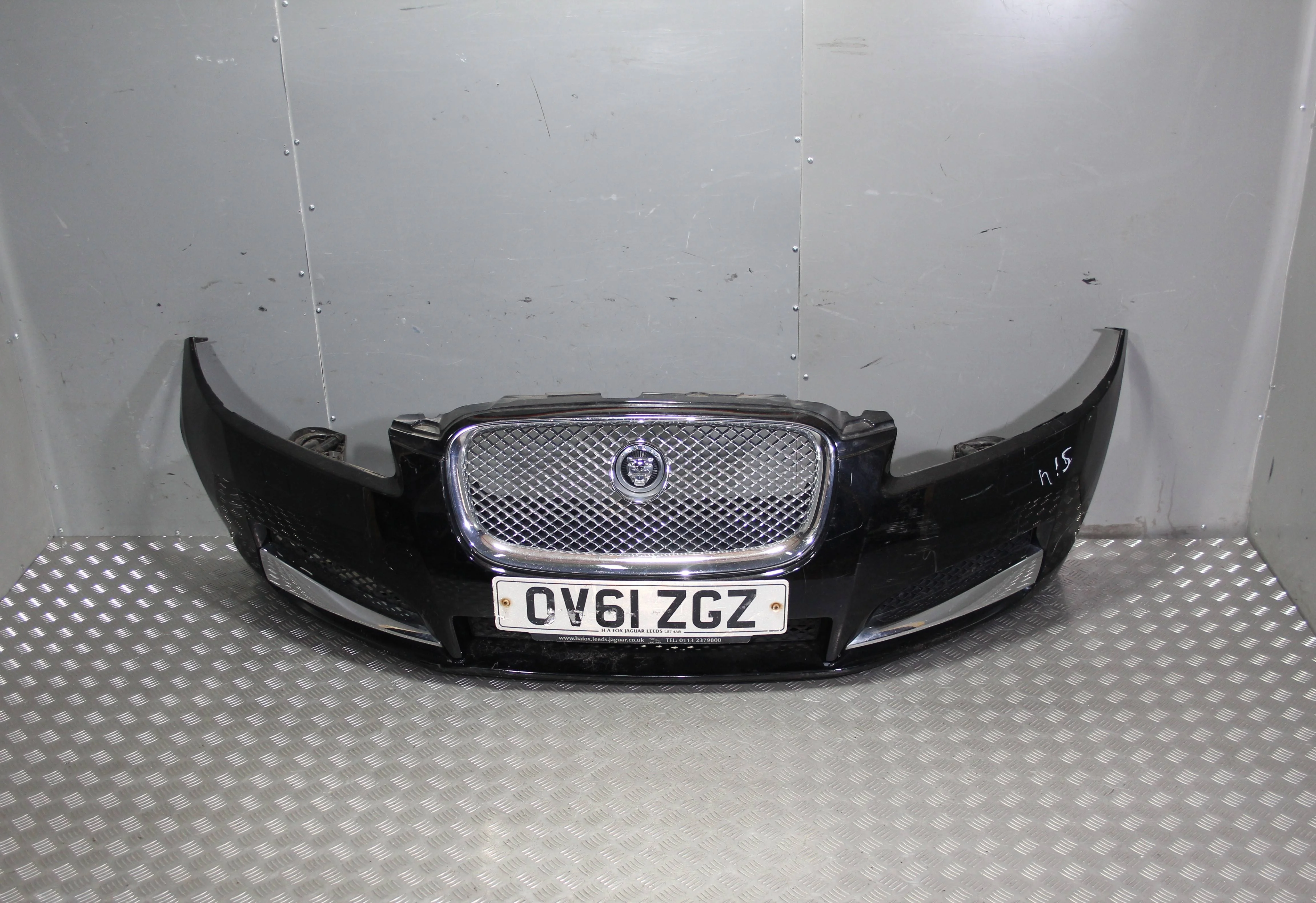 Бампер передний JAGUAR XF 2011-2015