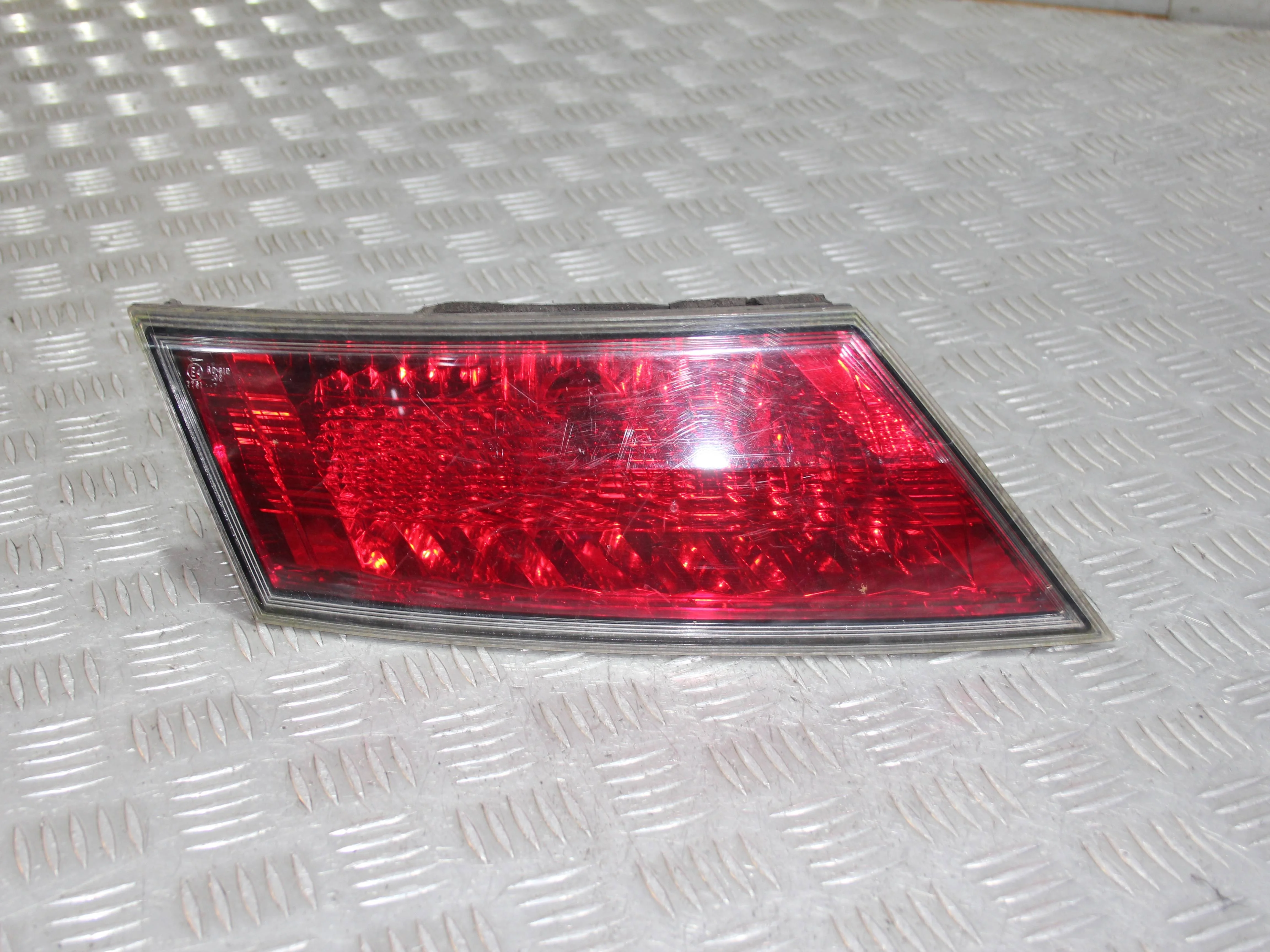 Фонарь внутренний левый HONDA Civic 5D 2006-2011