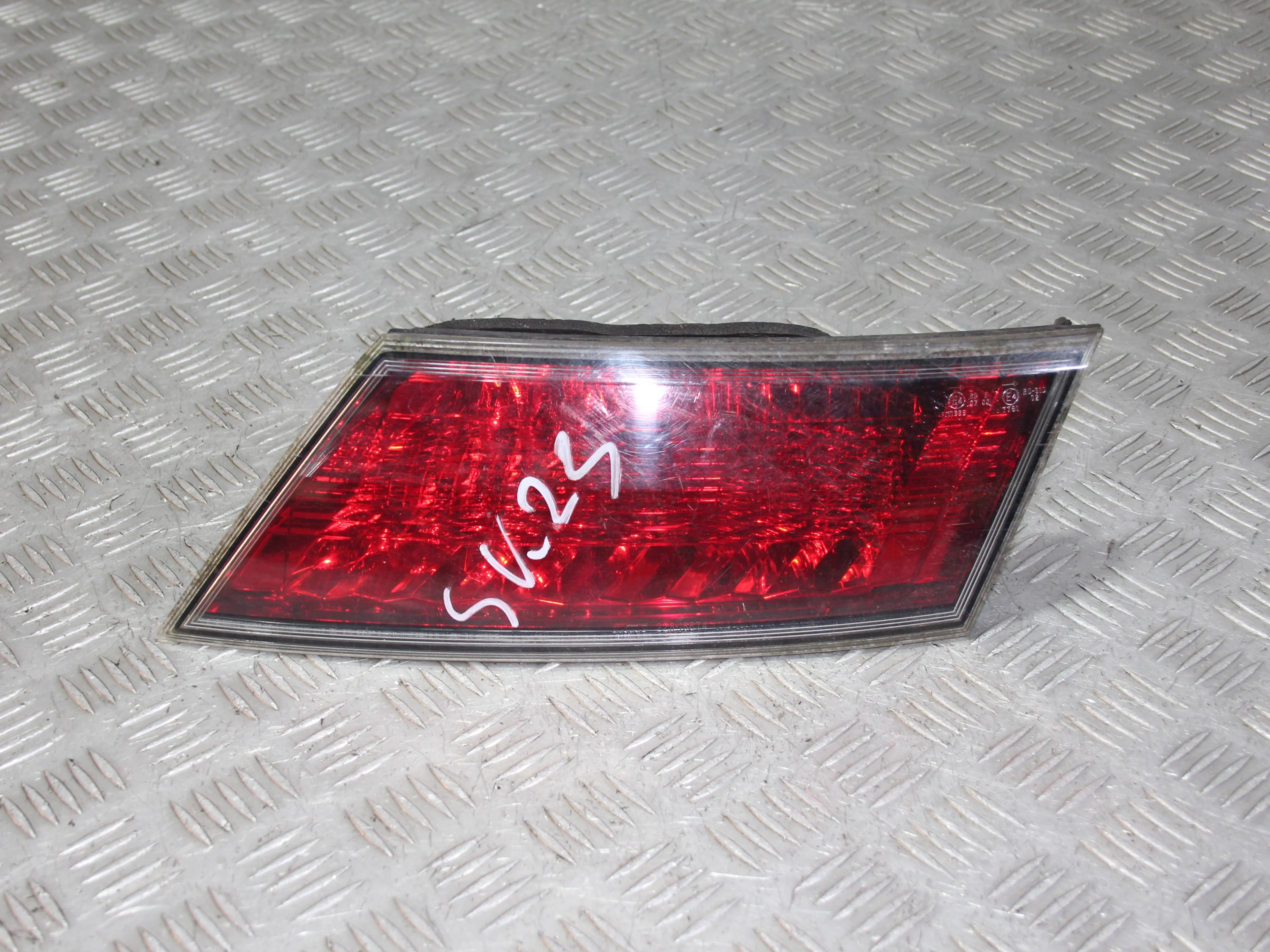 Фонарь внутренний правый HONDA Civic 5D 2006-2011