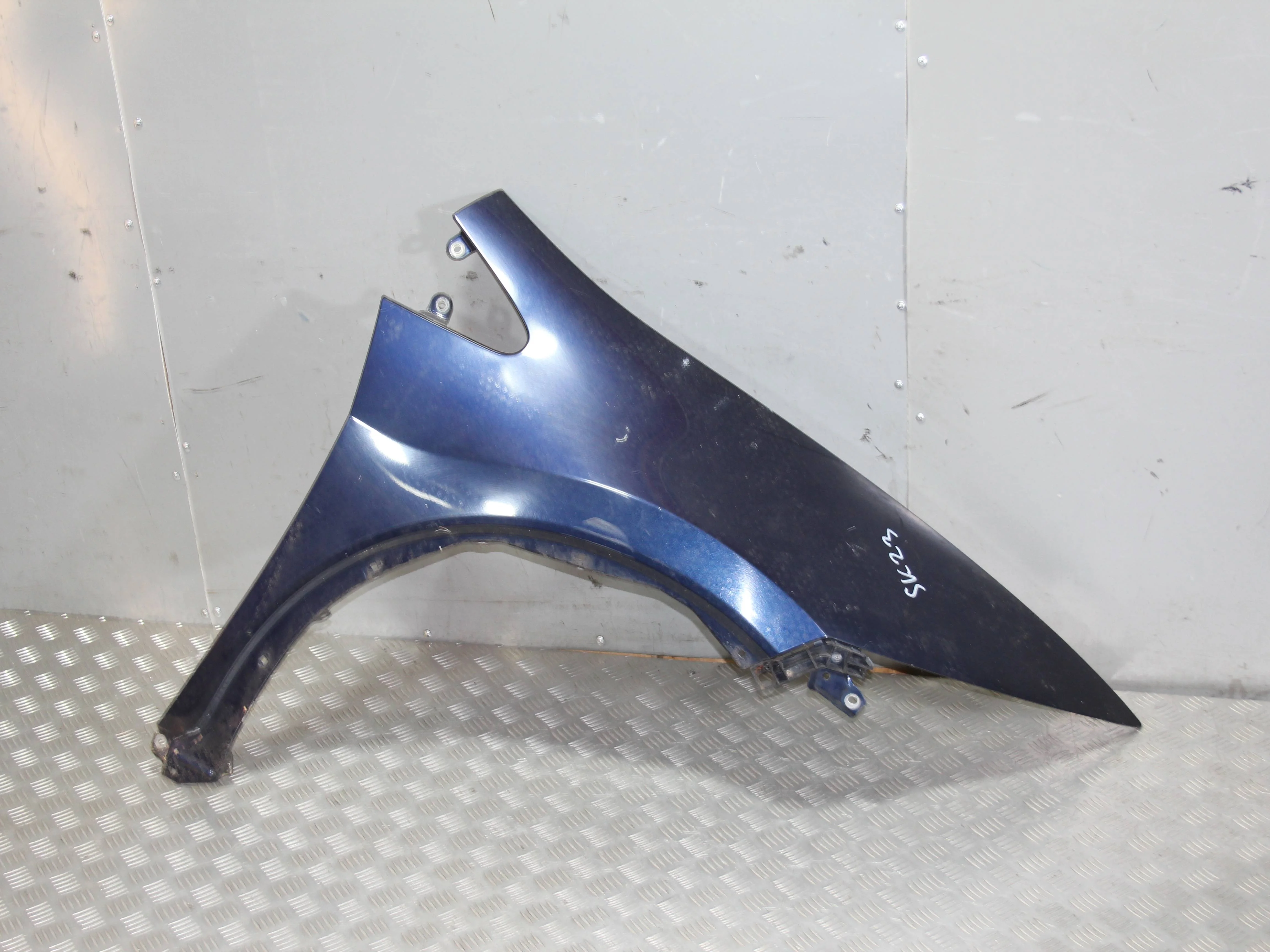 Крыло переднее правое HONDA Civic 5D 2006-2011