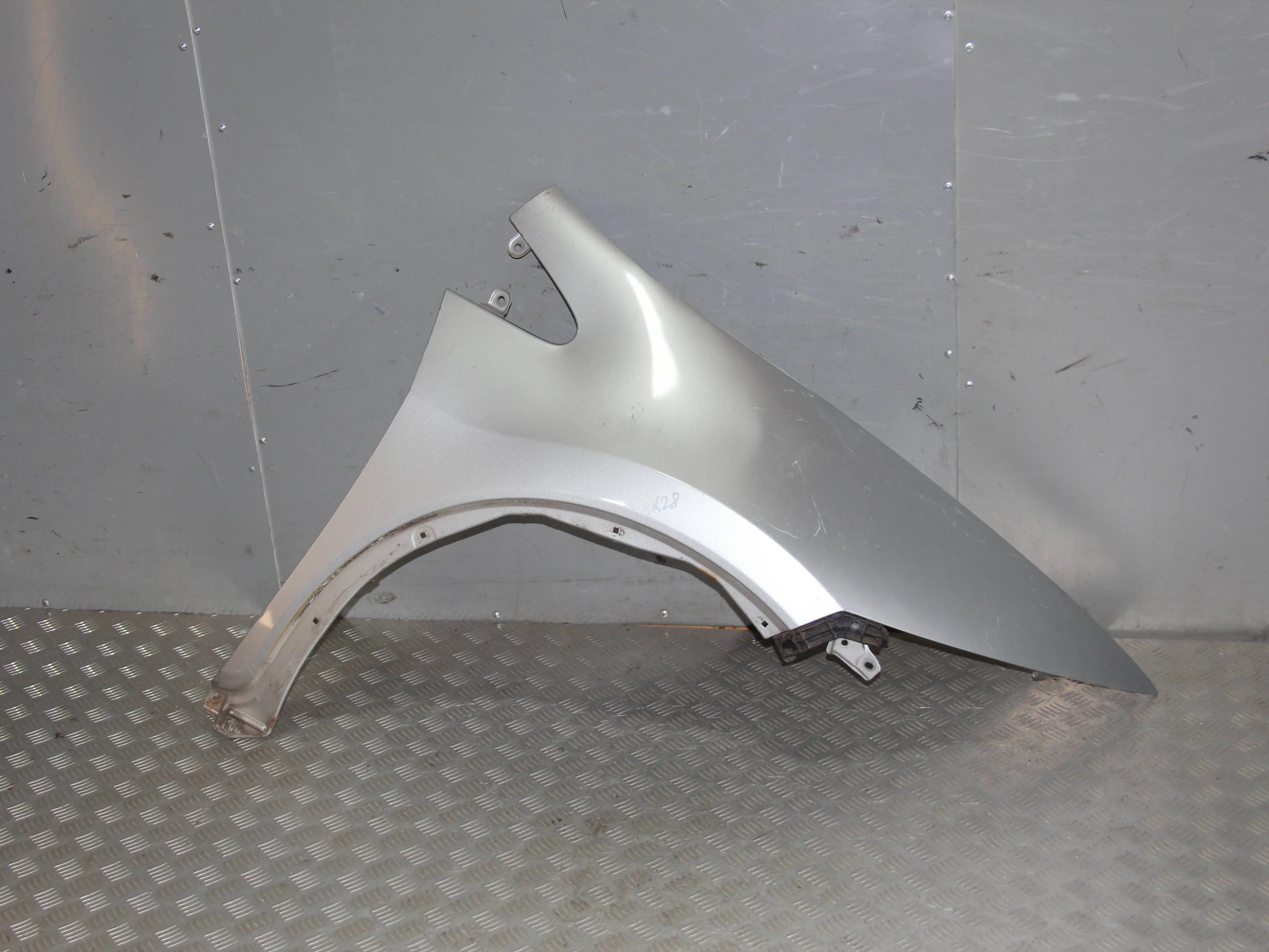Крыло переднее правое HONDA Civic 5D 2006-2011