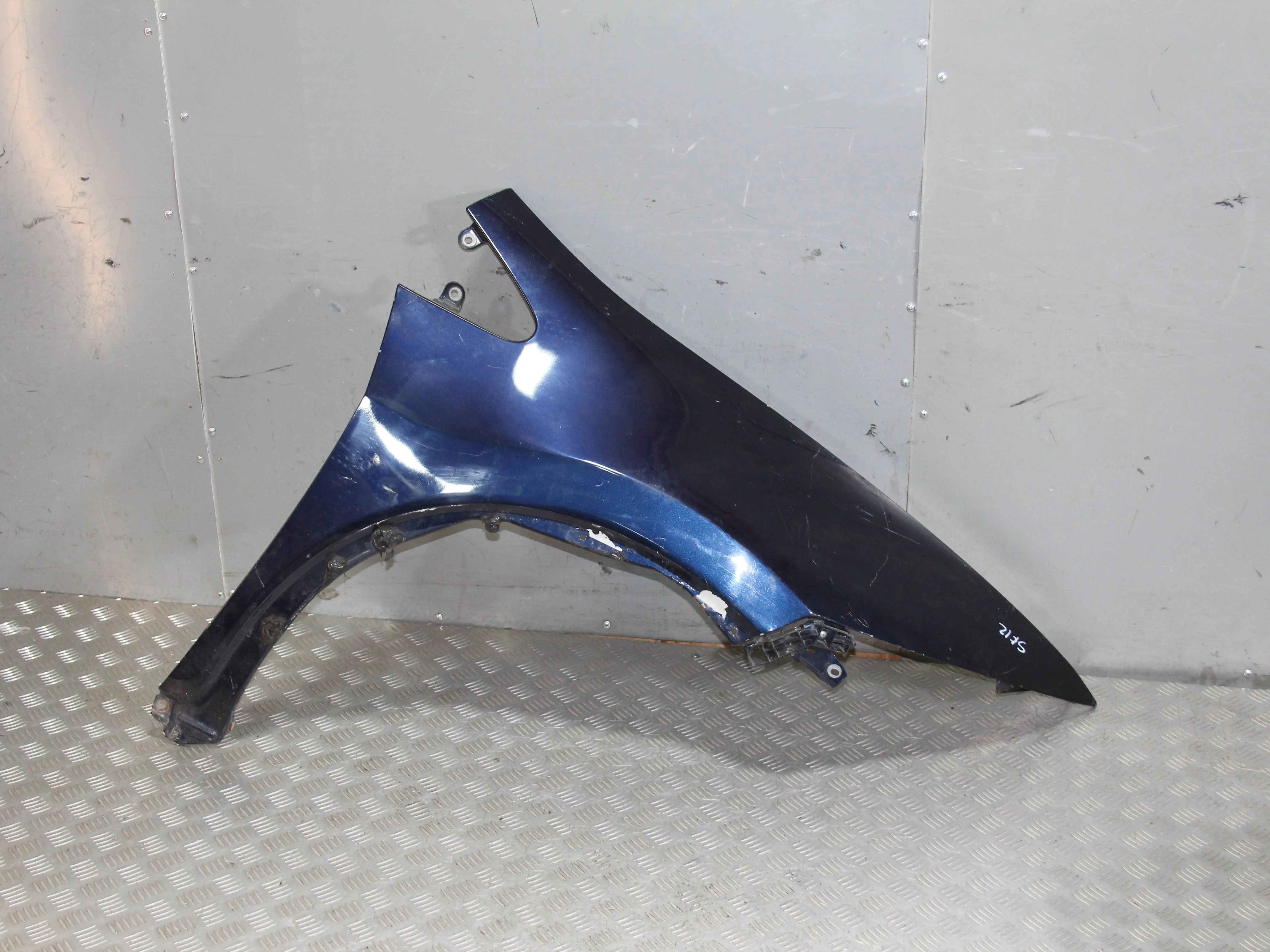 Крыло переднее правое HONDA Civic 5D 2006-2011