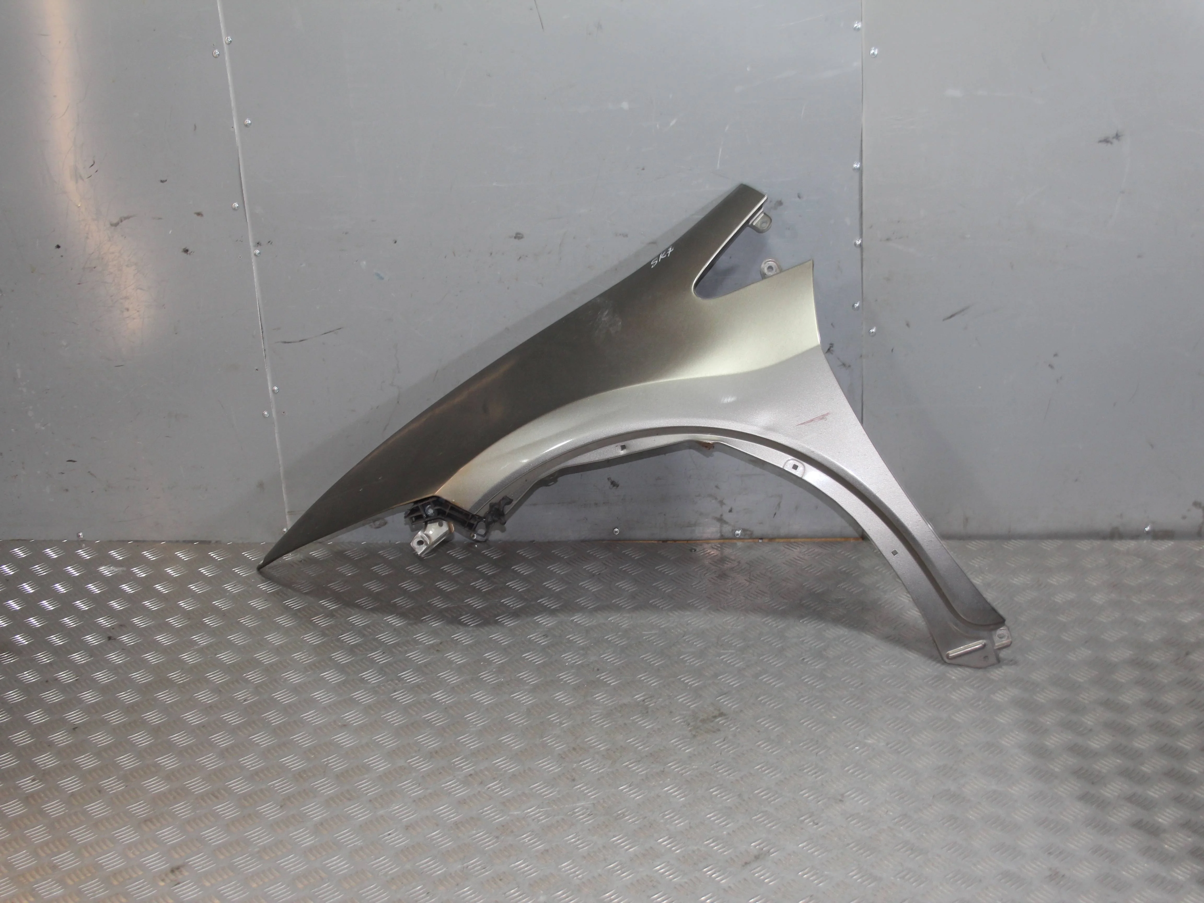 Крыло переднее левое HONDA Civic 5D 2006-2011