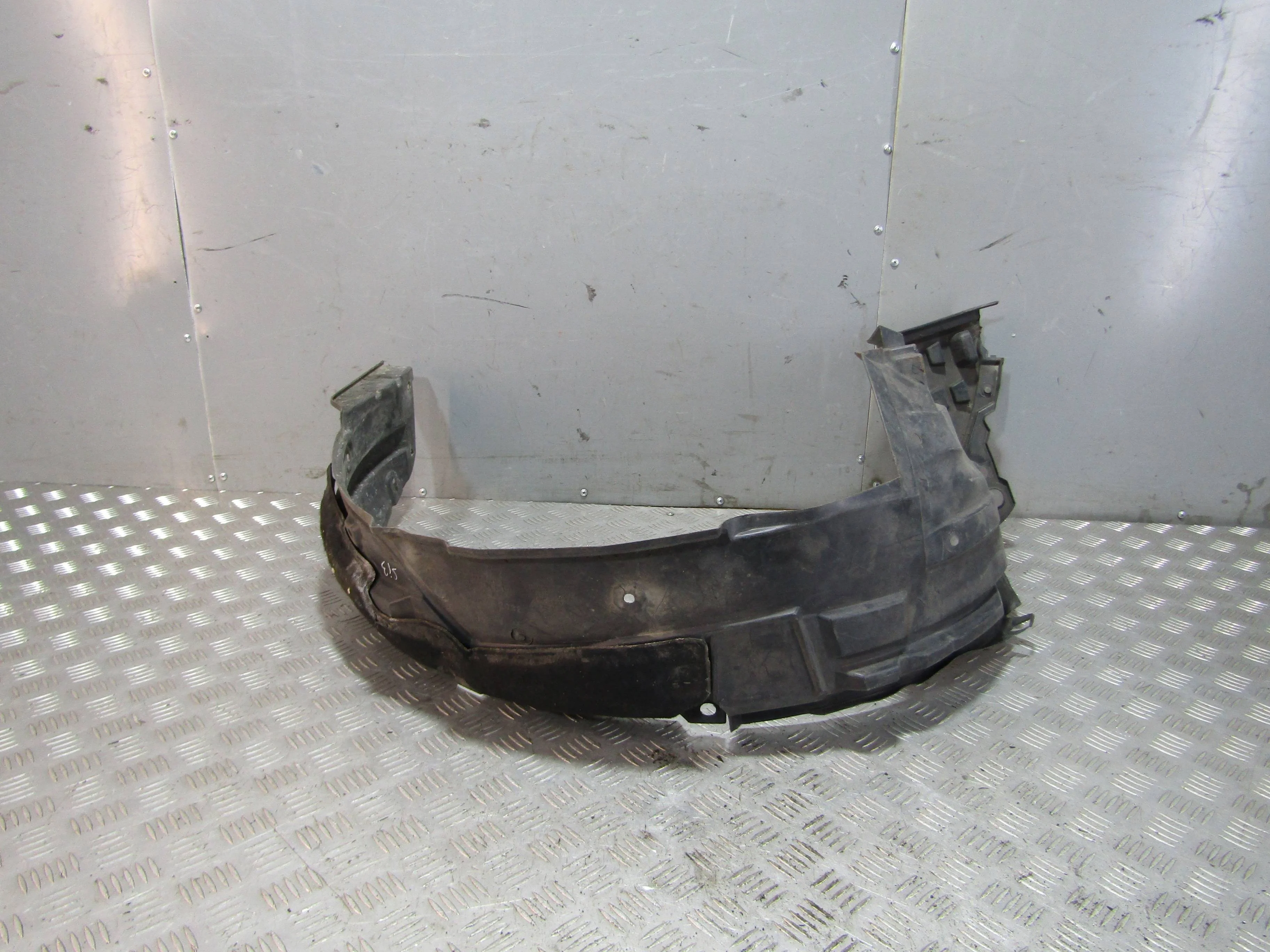 Подкрылок передний правый HONDA Civic 5D 2006-2011