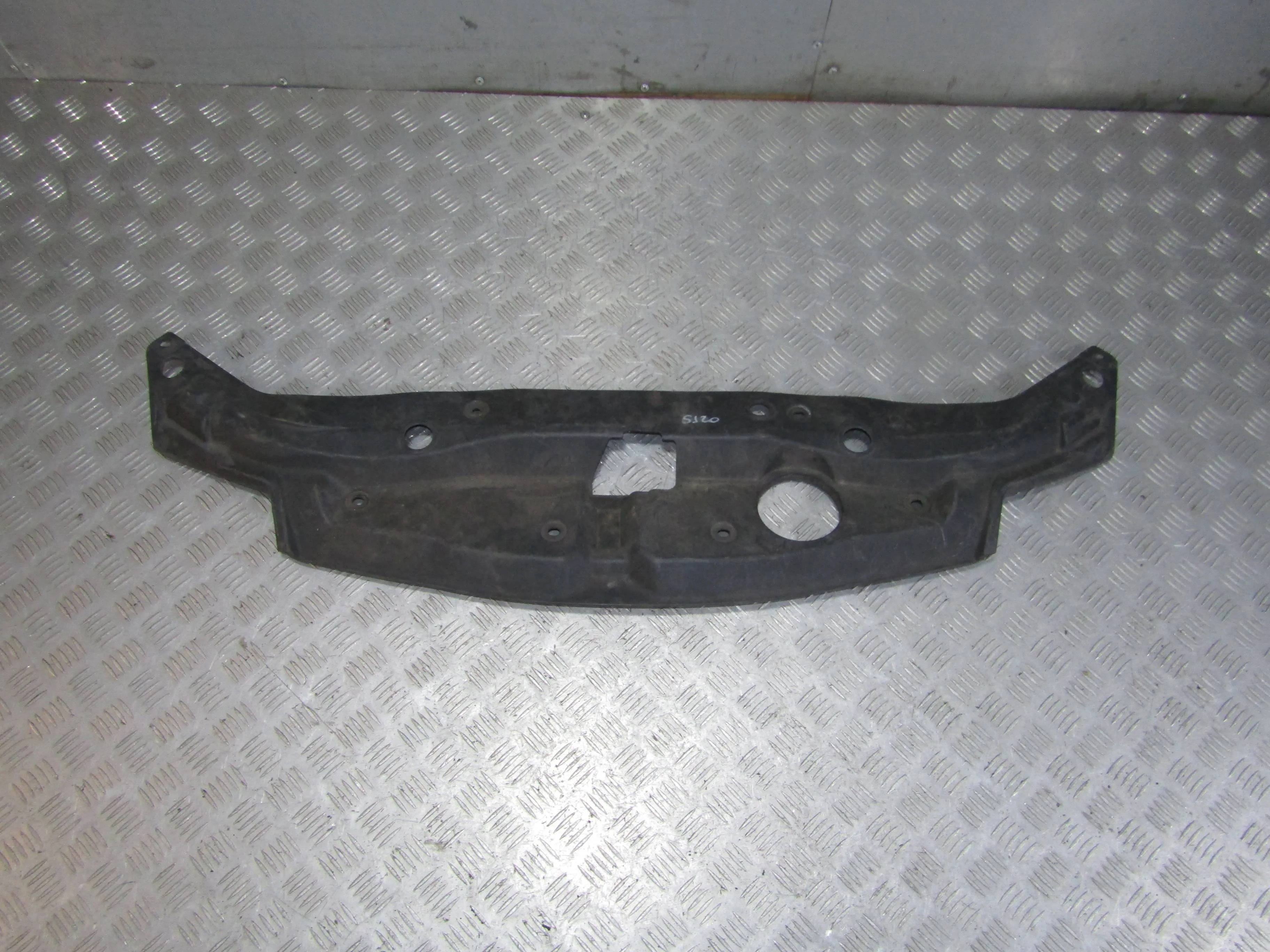 Накладка замка капота HONDA Civic 5D 2006-2011