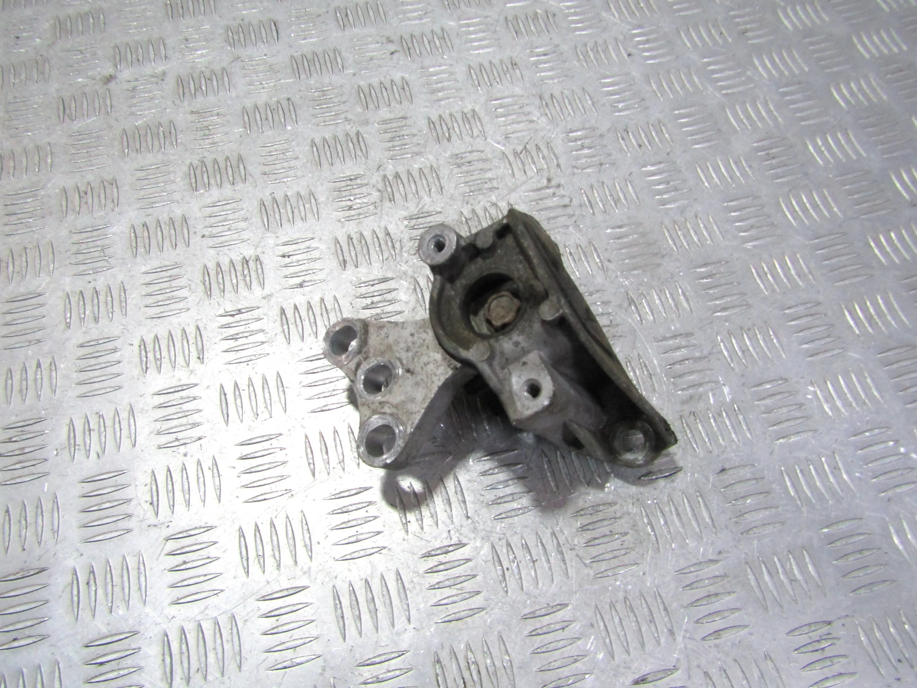 Опора КПП левая HONDA Civic 5D 2006-2011