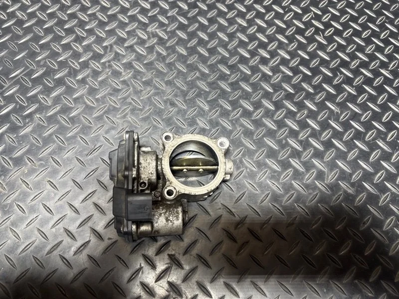 Дроссельная заслонка Bmw X5 2016 13547810752 F15 N47D20C