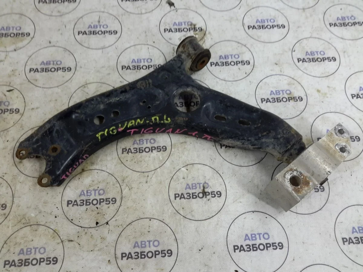 Рычаг передний левый Volkswagen Tiguan I (2007—2011)