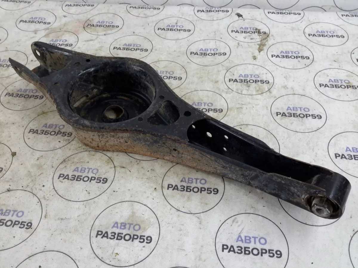 Рычаг задний нижний Volkswagen Tiguan I (2007—2011)