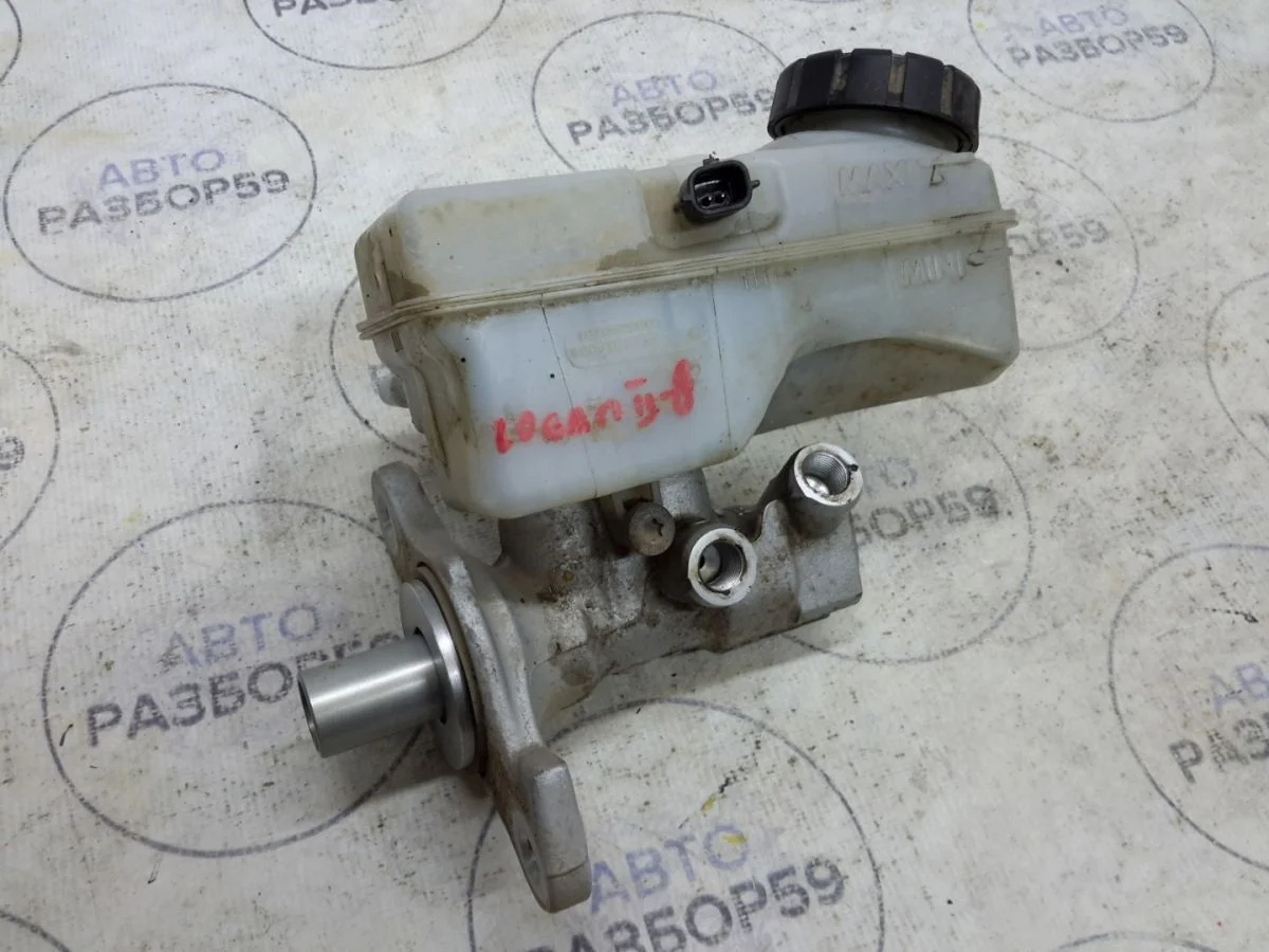 Главный тормозной цилиндр Renault Logan II (2012—2018)