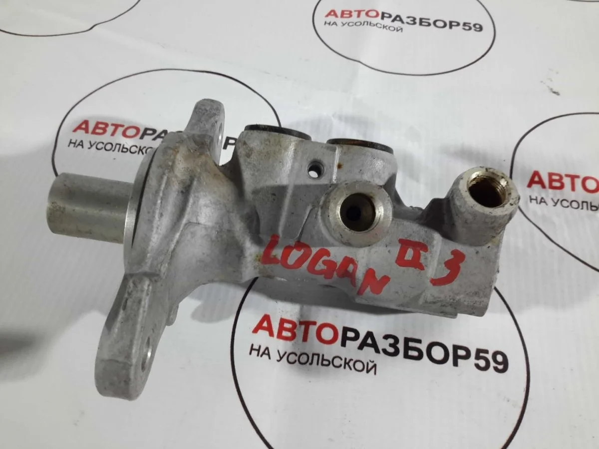 Главный тормозной цилиндр Renault Logan II (2012—2018)