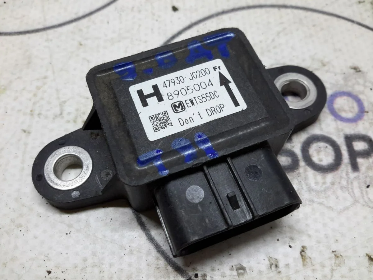 Датчик ускорения Nissan X-Trail II (2007—2011)