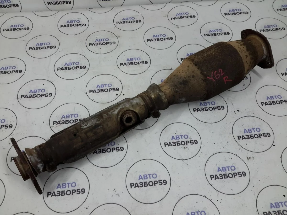 Приемная труба глушителя Nissan Patrol Y62 (2010—2014)