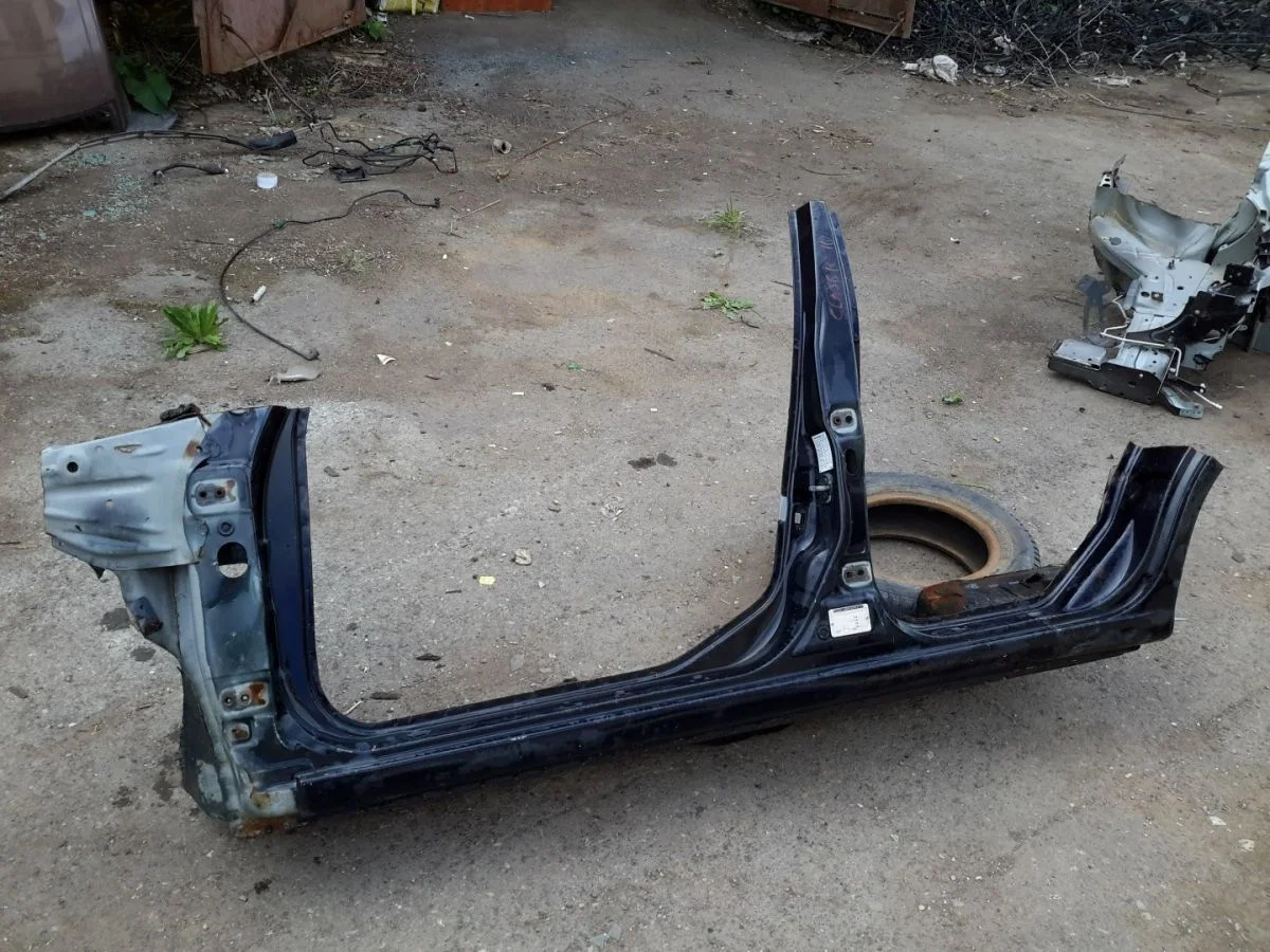Порог левый Nissan Almera Classic I (2006—2013)