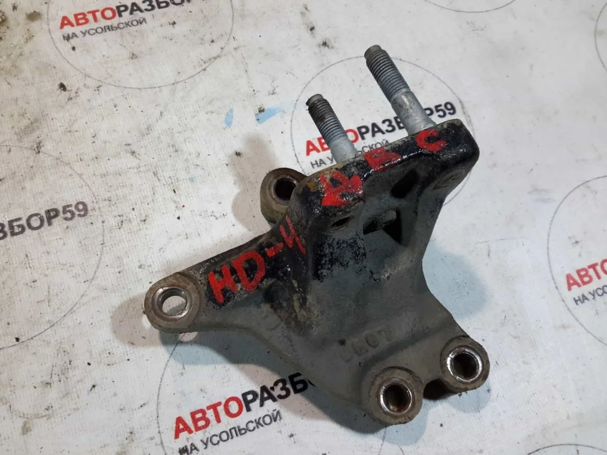 Кронштейн двигателя правый Hyundai Elantra V (2010—2014)