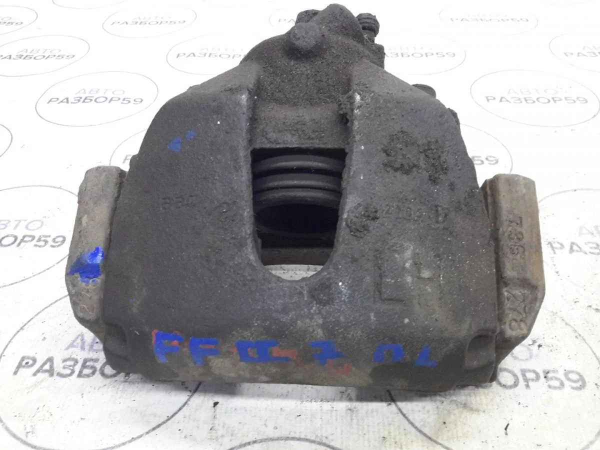 Суппорт передний левый Ford Focus II (2005—2008)