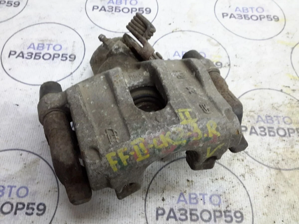 Суппорт задний правый Ford Focus II (2005—2008)