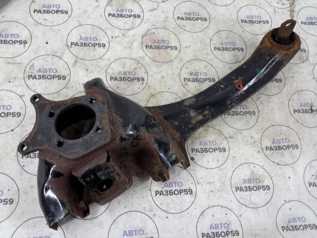 Рычаг продольный правый Ford Focus II (2005—2008)