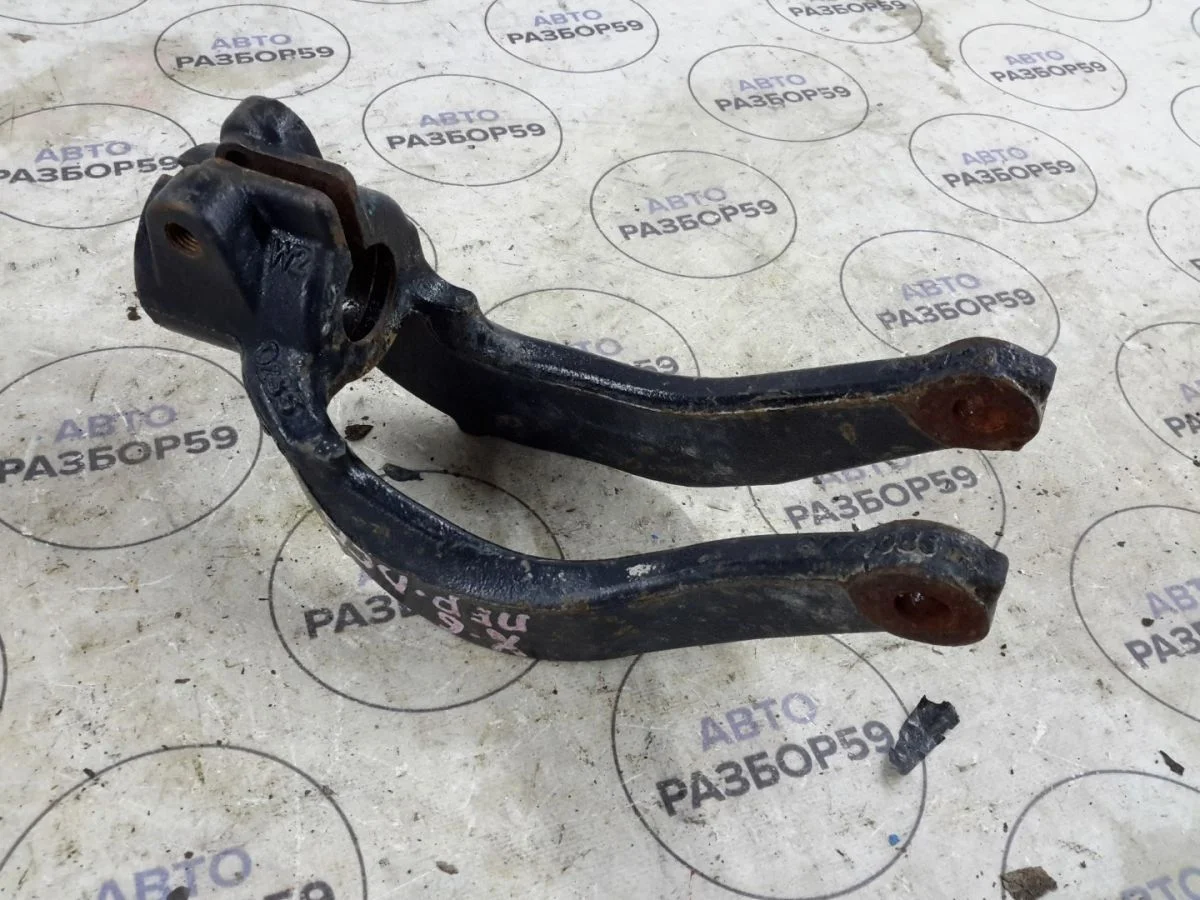 Кронштейн переднего амортизатора BMW X5 E70 (2006—2010)