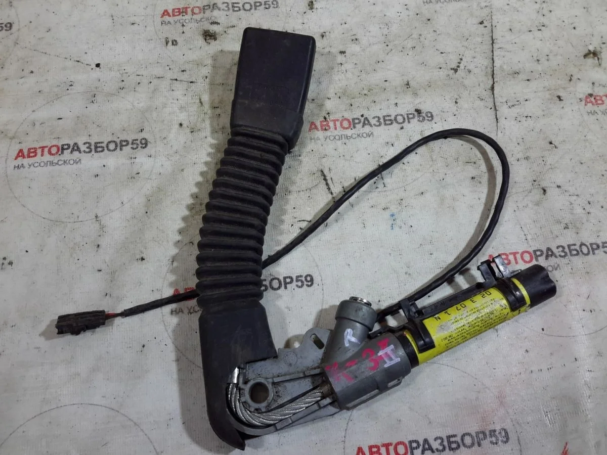 Замок ремня безопасности BMW X3 E83 (2003—2006)