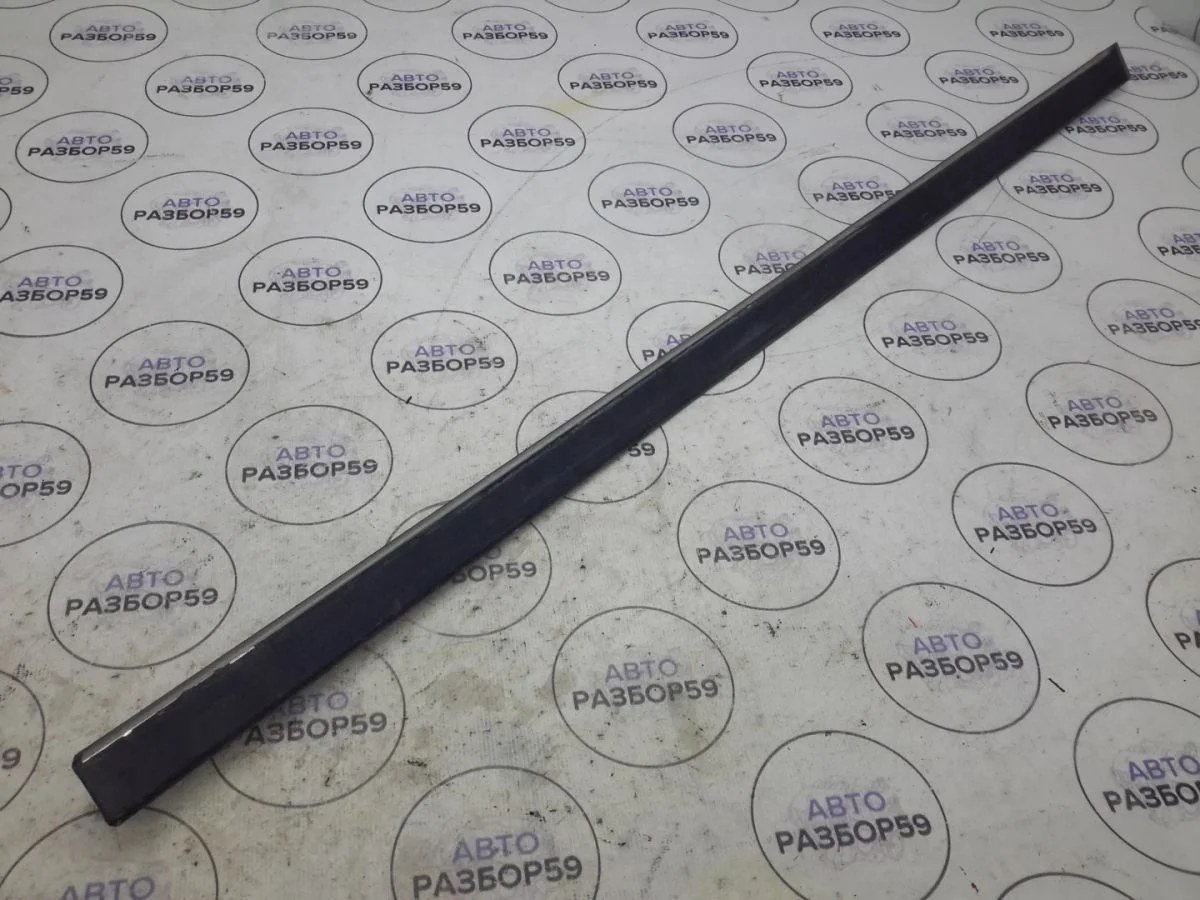 Молдинг двери передней правой BMW 5 серия E39 (1995—2000)