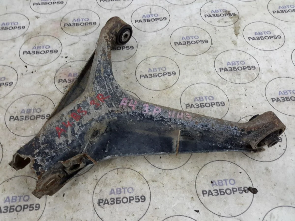 Рычаг задний правый Audi A4 B5 (1994—1999)