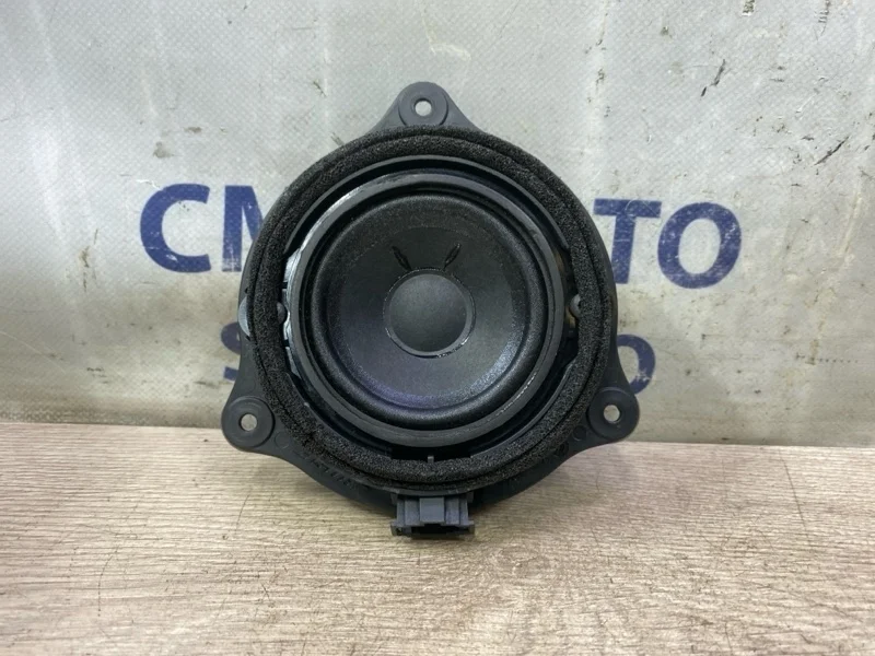 Динамик Audi A6 4F0035411E C6 2.8 CCE, передний