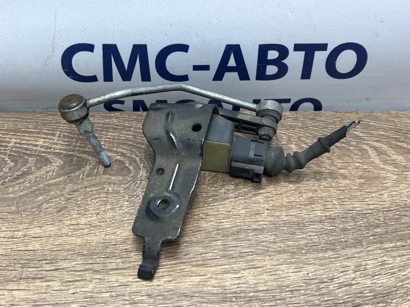 Датчик уровня подвески Audi A6 4F0941285F C6 3.0 CAJ, передний левый