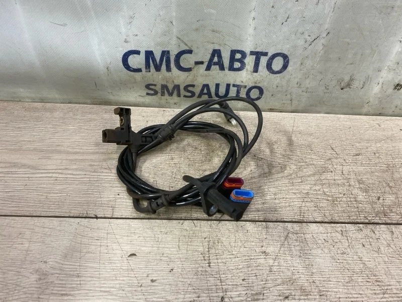 Датчик АБС ABS Mercedes-Benz E-Class A2075400317 C207 271.860, задний