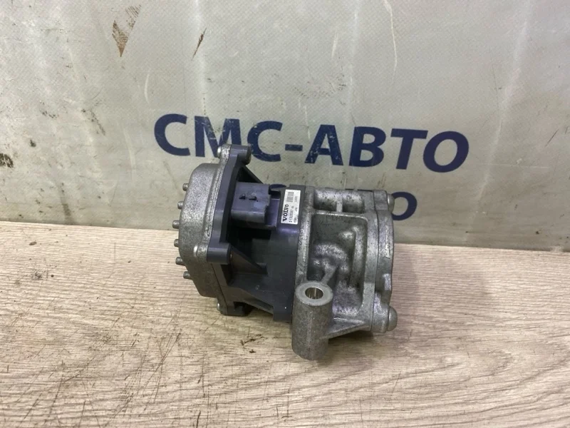 Насос масляный Volvo V40 Cross Country 2014 31325357 V40 CROSS COUNTRY B5204T9