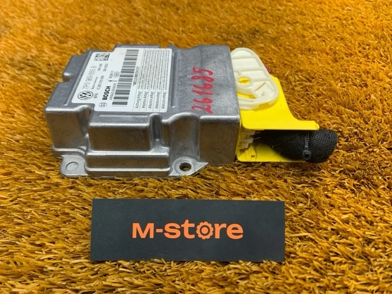 Блок управления airbag Volkswagen Touareg 2011 7P