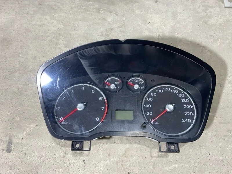 Панель (щиток) приборов Ford Focus 2 (04-08)
