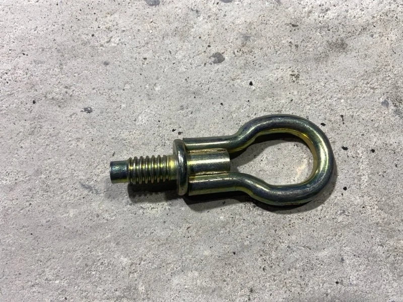 Крюк буксировочный Ford Focus 2 (04-08) 2007
