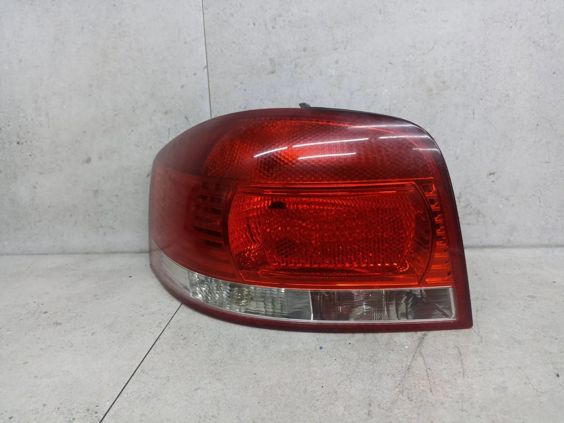 Фонарь задний левый Audi A3 8P/8PA рест. 2006
