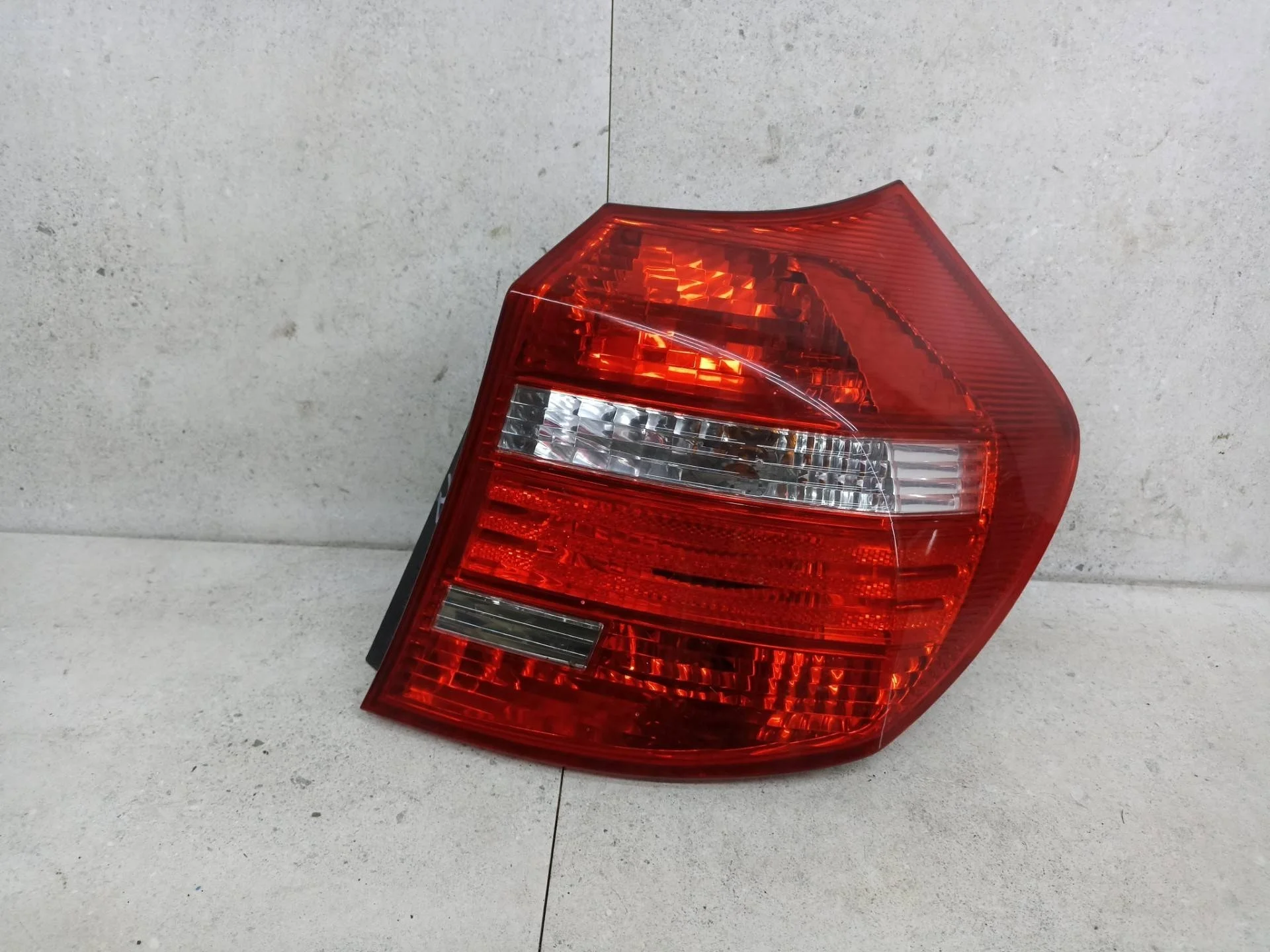 Фонарь задний правый BMW 1 E81/E87 рест. 2008