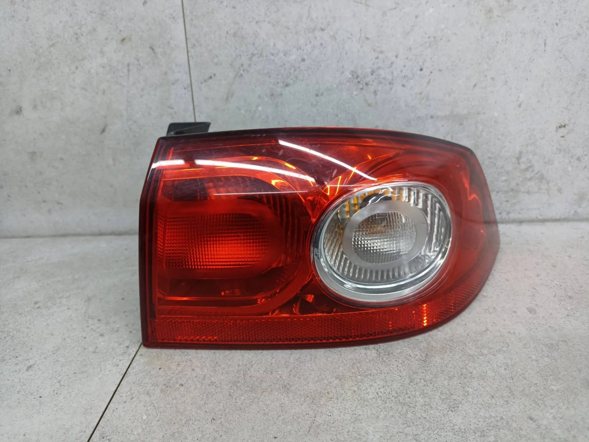 Фонарь задний правый Renault Laguna 2 рест. 2006