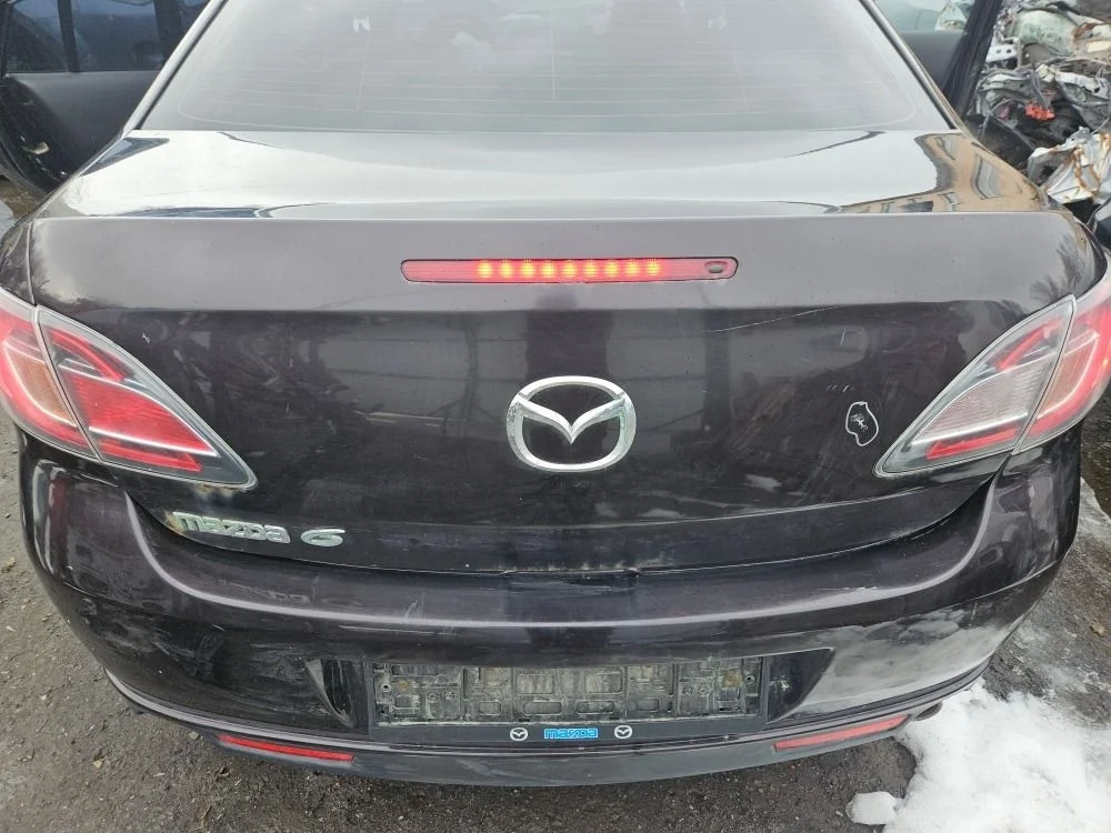 Крышка багажника на Mazda 6 GH