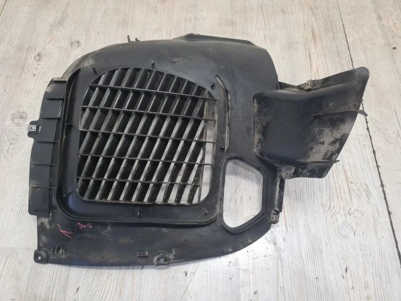 Подкрылок VW Touareg 2 2010-2018 7P