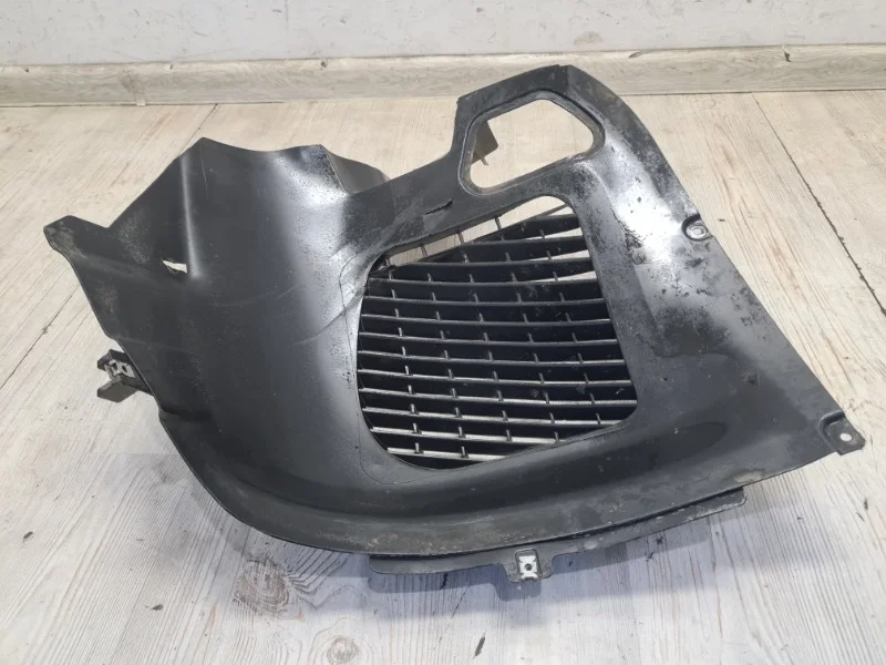 Подкрылок VW Touareg 2 2010-2018 7P